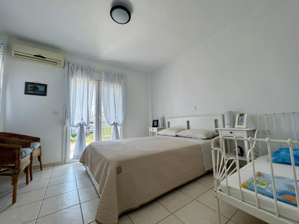 Villa Victoria Hanioti Exteriör bild