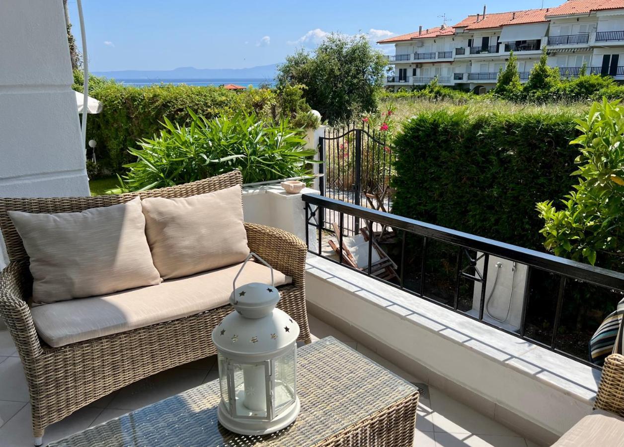Villa Victoria Hanioti Exteriör bild